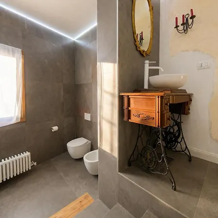 Venezia بيت للعطل *